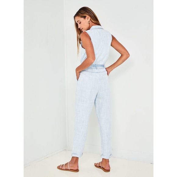Bella Dahl Sleeveless Belted Tencel Jumpsuit Desert Sky Wash Size M NWT - Picture 2 of 10